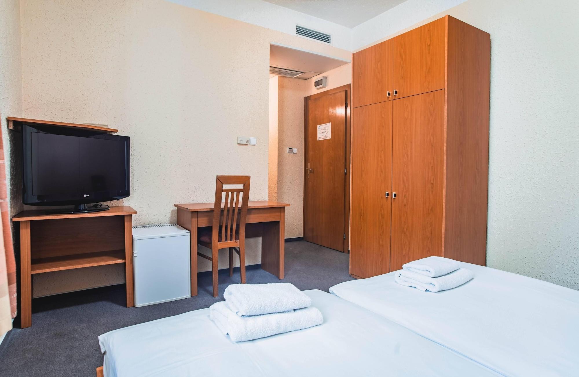 Homoky Hotels Bestline Hotel Βουδαπέστη Εξωτερικό φωτογραφία